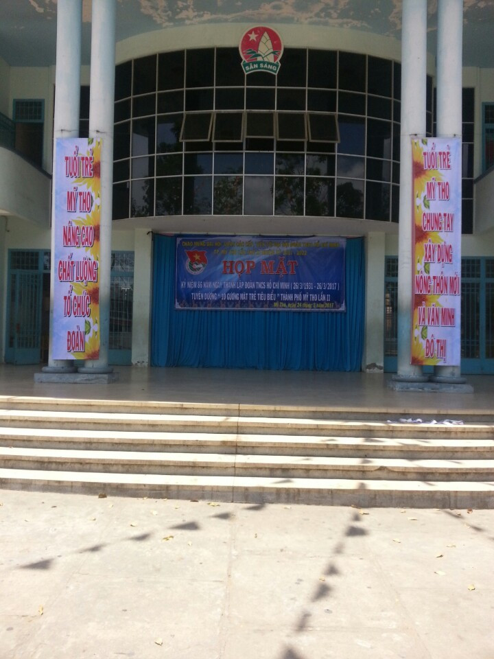 Băng rôn quảng cáo